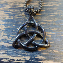 Load image into Gallery viewer, Triquetra Pendant