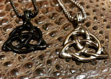 Load image into Gallery viewer, Triquetra Pendant
