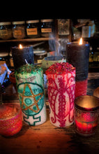 Load image into Gallery viewer, Hocus Pocus Magickal Carved Candles