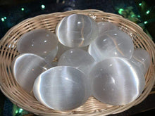 Load image into Gallery viewer, Selenite Soothing Palm Stones