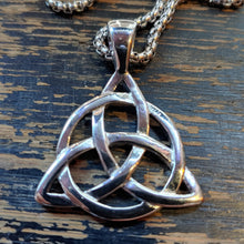 Load image into Gallery viewer, Triquetra Pendant
