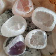 Quartz Riverbed Seer Stone