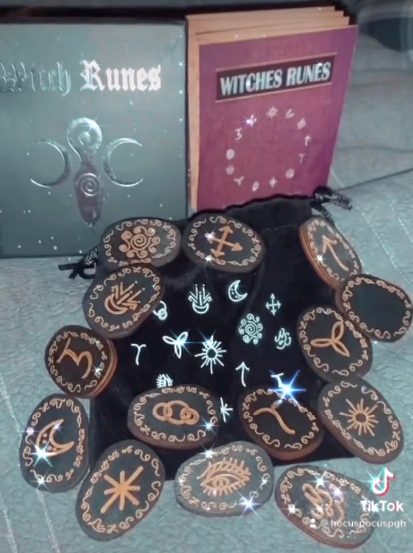 Witches Runes Set